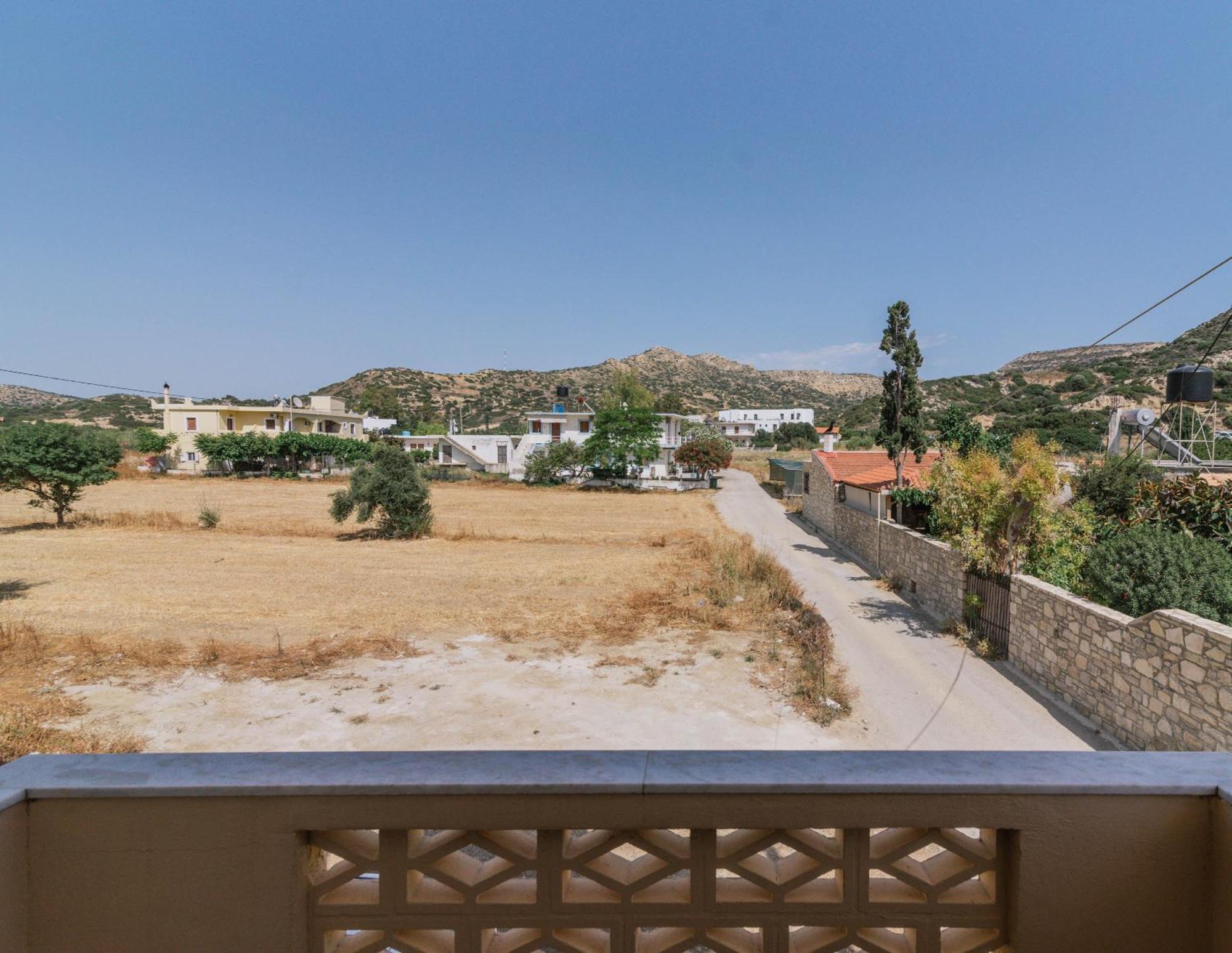 Matala Bay Hotel & Apartments Bilik gambar