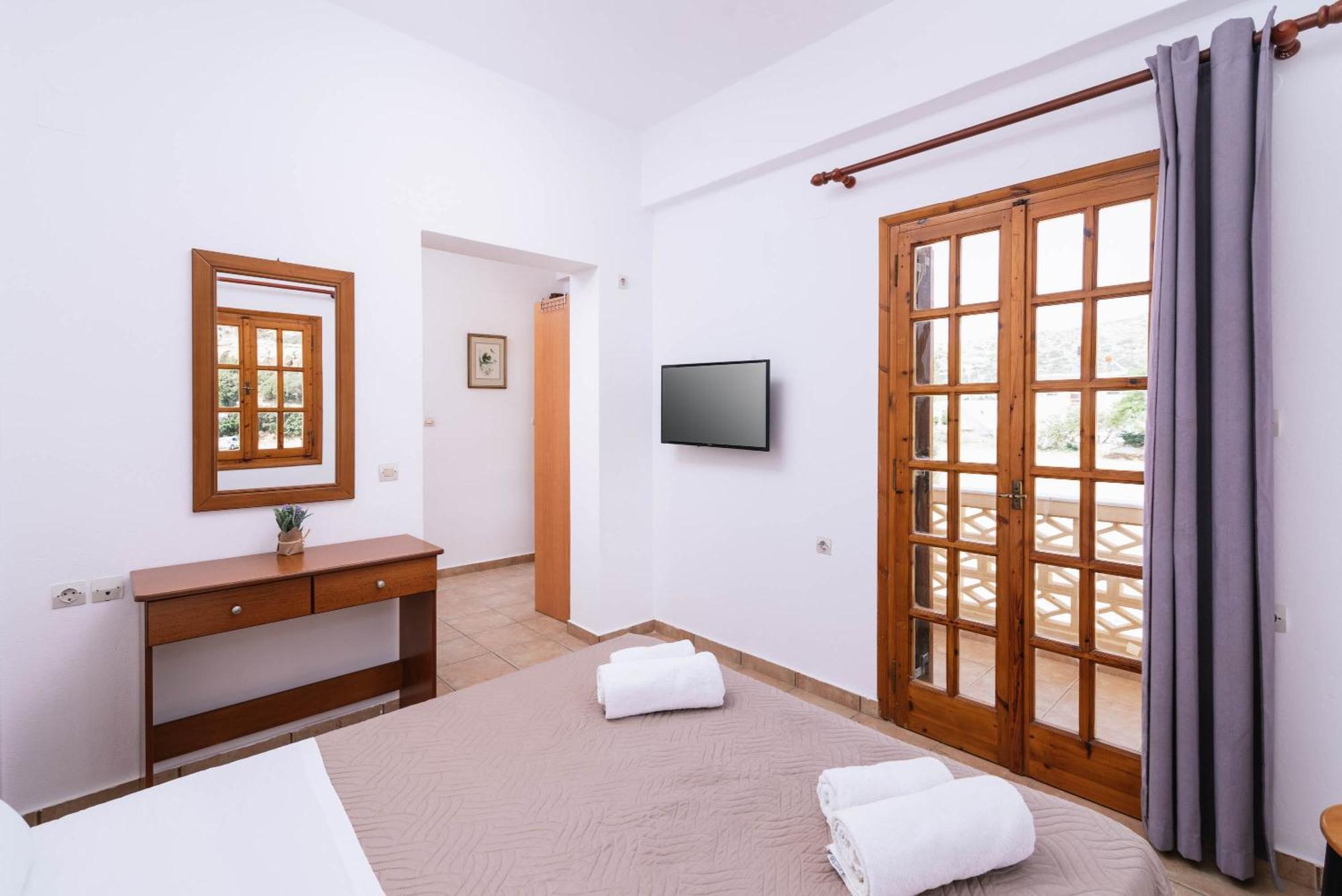 Matala Bay Hotel & Apartments Bilik gambar